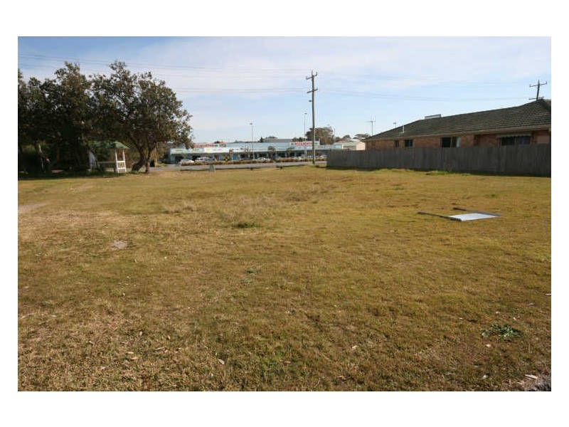 1590 Ocean Drive, Lake Cathie NSW 2445