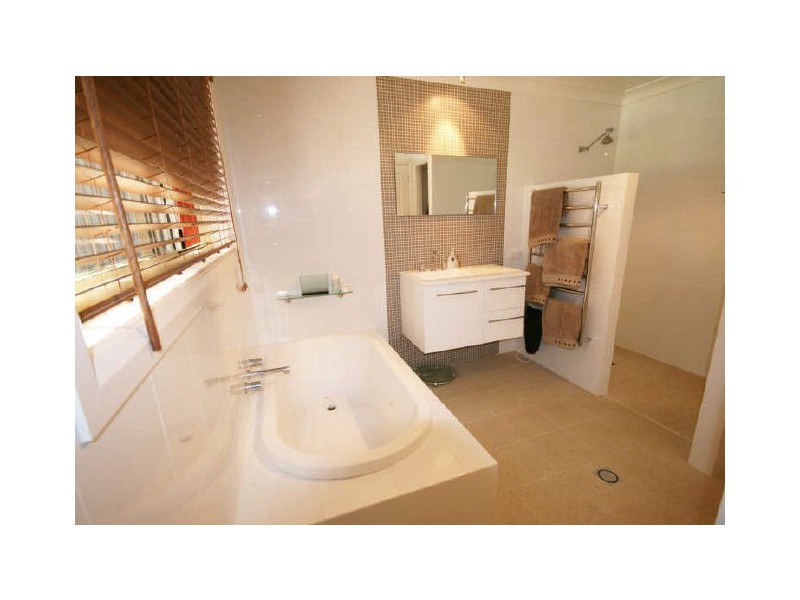 5 Hill Street, Bonny Hills NSW 2445