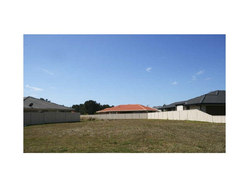 82 Abel Tasman Drive, Lake Cathie NSW 2445