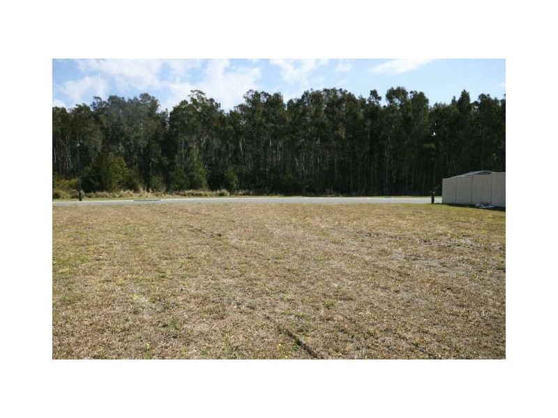 82 Abel Tasman Drive, Lake Cathie NSW 2445