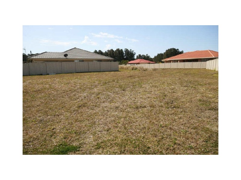 82 Abel Tasman Drive, Lake Cathie NSW 2445