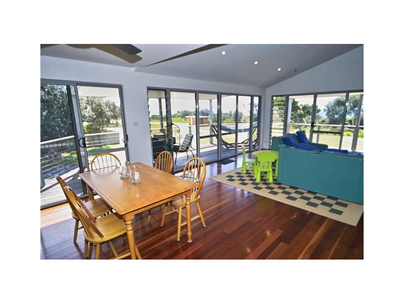 38 Chepana Street, Lake Cathie NSW 2445