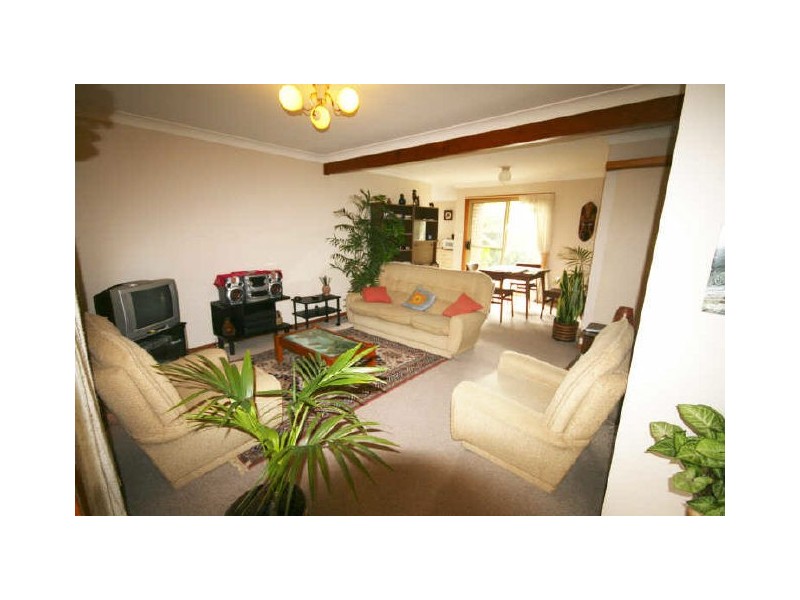 1&2/20 Fiona Crescent, Lake Cathie NSW 2445