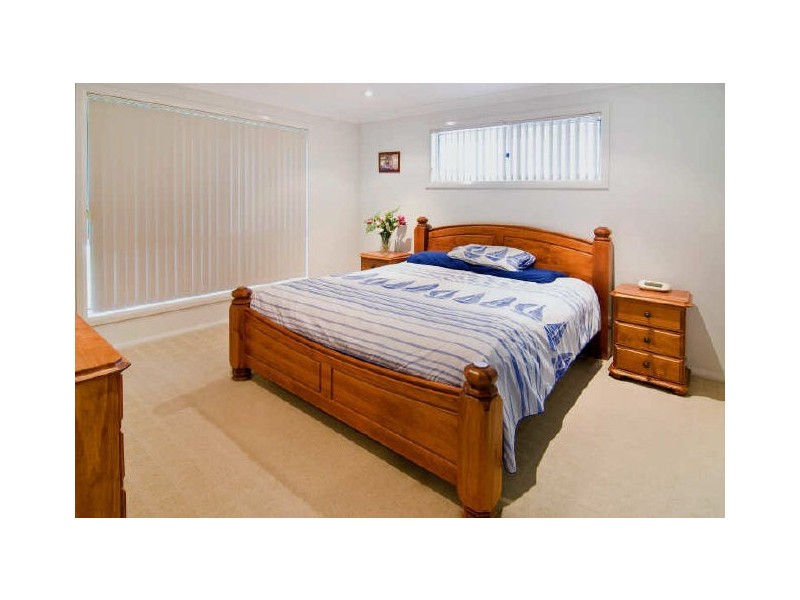 8 Buchan Place, Lake Cathie NSW 2445