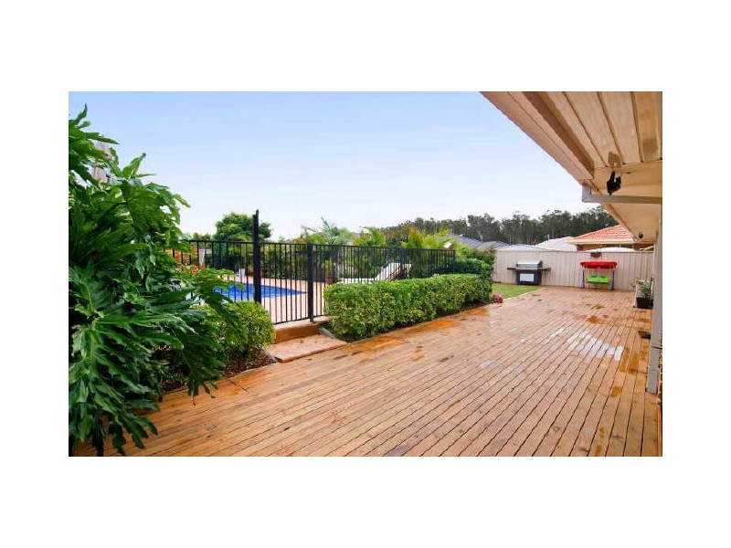 8 Buchan Place, Lake Cathie NSW 2445