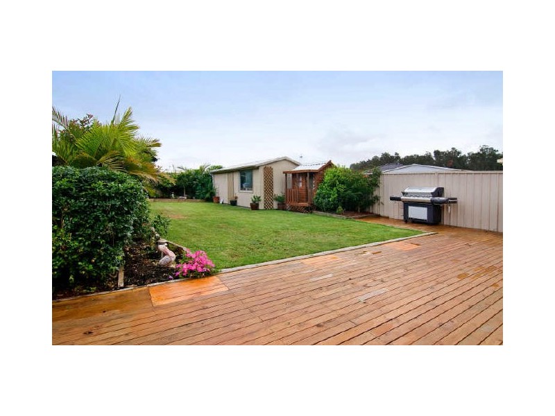 8 Buchan Place, Lake Cathie NSW 2445