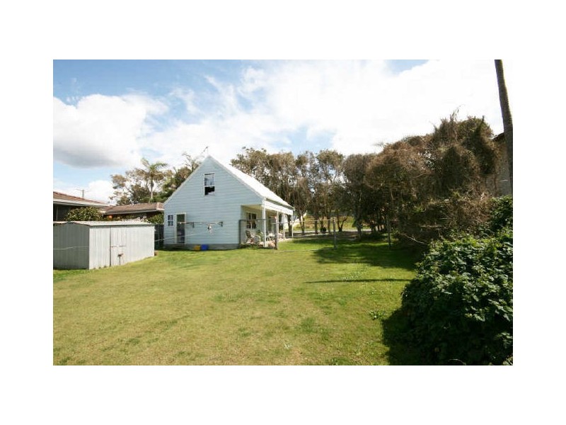 110 Chepana Street, Lake Cathie NSW 2445