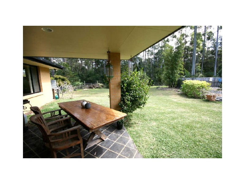 10 Edgewater Close, Lake Cathie NSW 2445