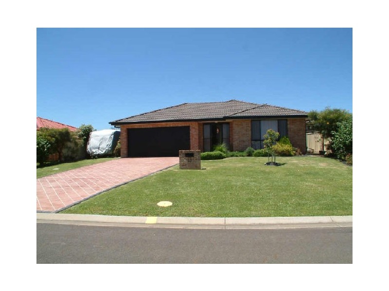 13 Solander Place, Lake Cathie NSW 2445
