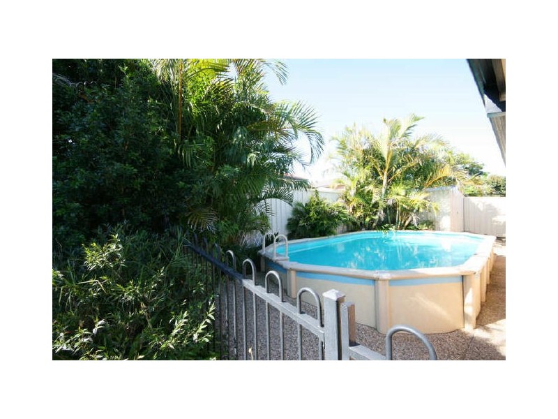 13 Solander Place, Lake Cathie NSW 2445