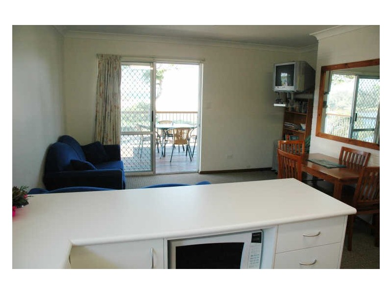 28 Bundella Avenue, Lake Cathie NSW 2445