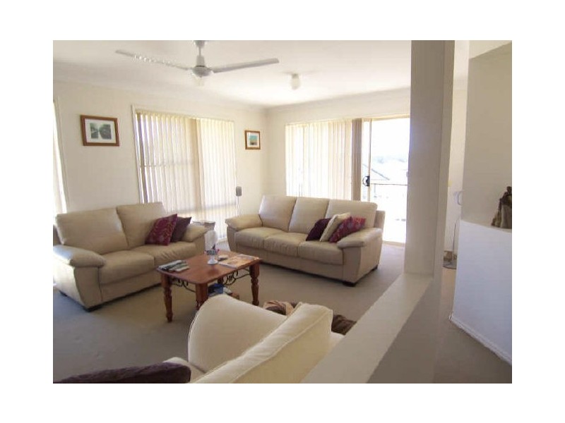 32 Rainbow Beach Drive, Bonny Hills NSW 2445