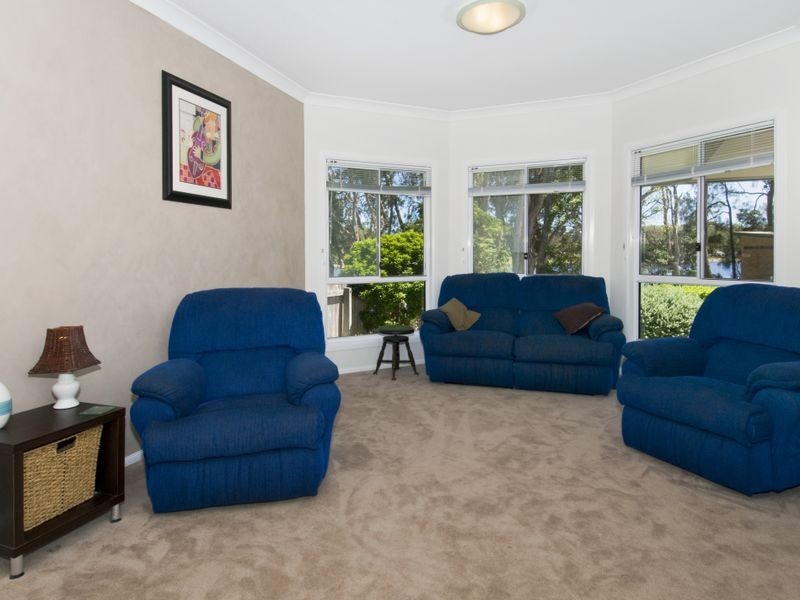 6 Aqua Crescent, Lake Cathie NSW 2445