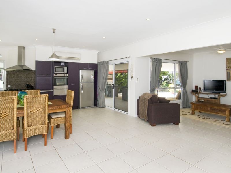 6 Aqua Crescent, Lake Cathie NSW 2445