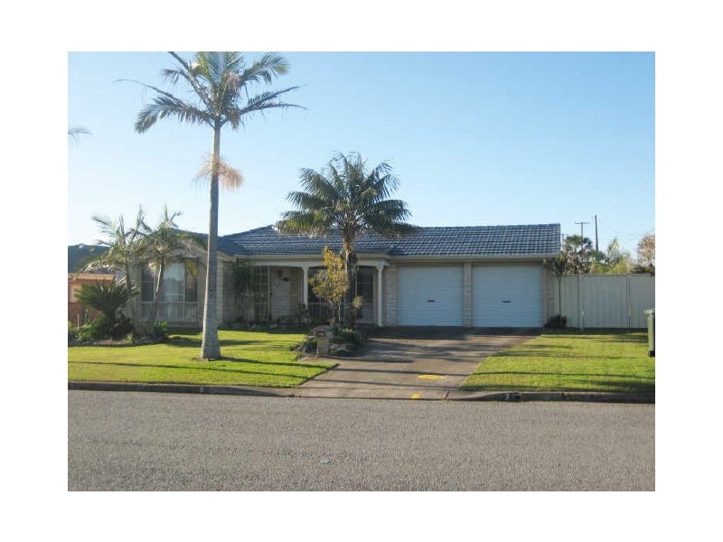 2 Miala Street, Lake Cathie NSW 2445