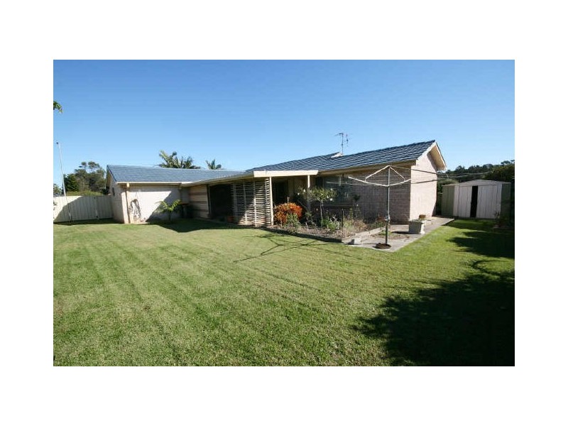 2 Miala Street, Lake Cathie NSW 2445