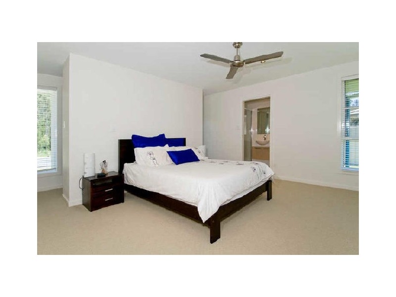 82 Abel Tasman Drive, Lake Cathie NSW 2445