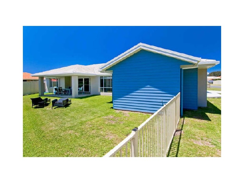 82 Abel Tasman Drive, Lake Cathie NSW 2445