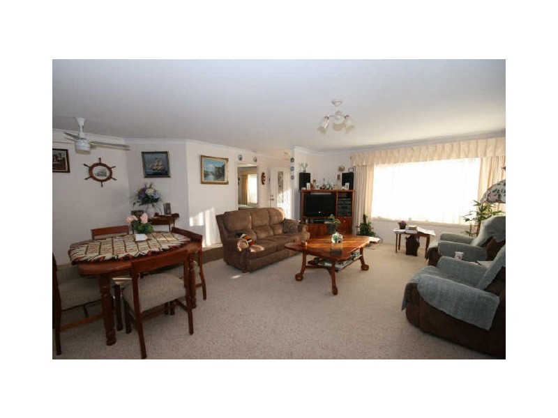 4 Abel Tasman Drive, Lake Cathie NSW 2445