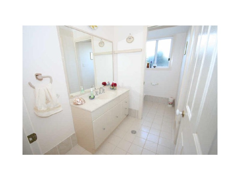 4 Abel Tasman Drive, Lake Cathie NSW 2445