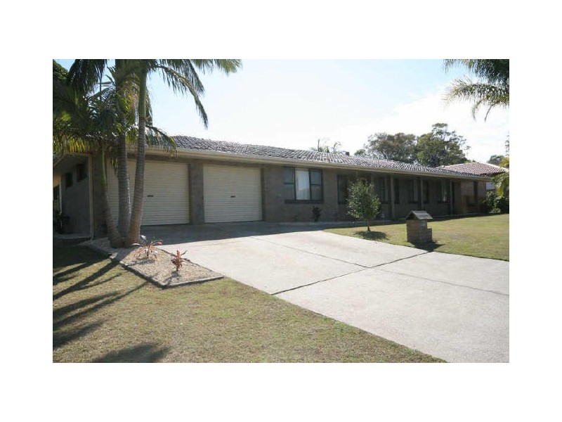 11 Melaleuca Avenue, Lake Cathie NSW 2445