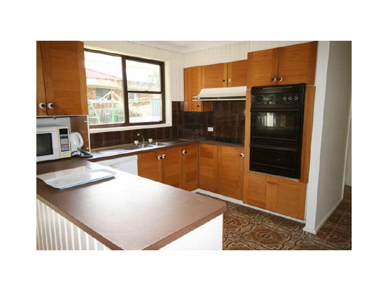 11 Melaleuca Avenue, Lake Cathie NSW 2445