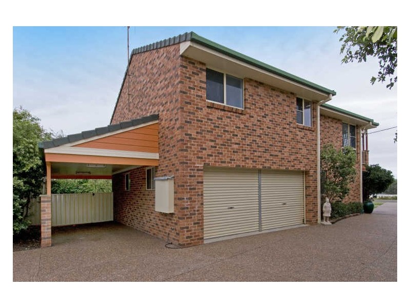 1/8 Bundella Avenue, Lake Cathie NSW 2445