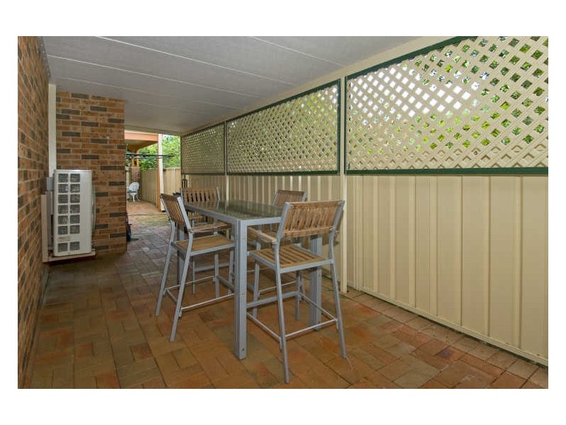 1/8 Bundella Avenue, Lake Cathie NSW 2445