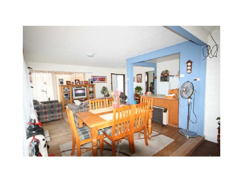 10 Koribah Avenue, Lake Cathie NSW 2445