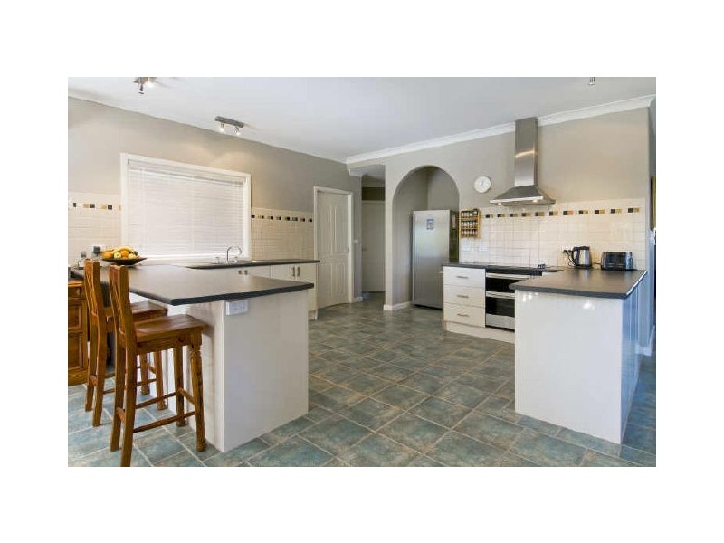43 Lakeside Way, Lake Cathie NSW 2445