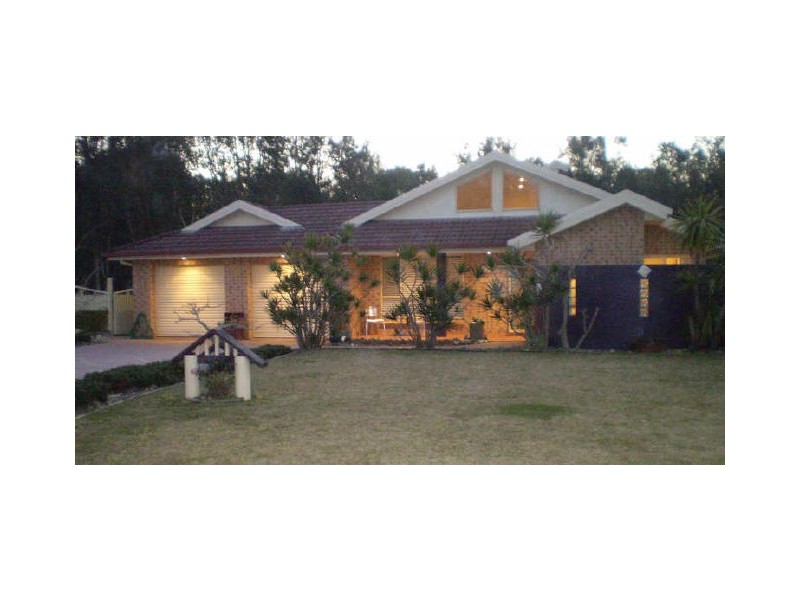 103 Fiona Crescent, Lake Cathie NSW 2445