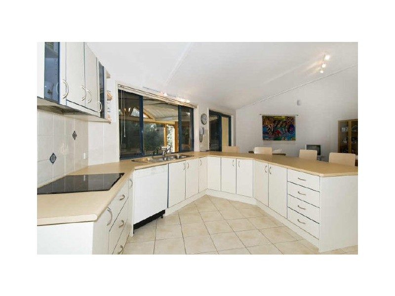 1 Fishermans Way, Lake Cathie NSW 2445