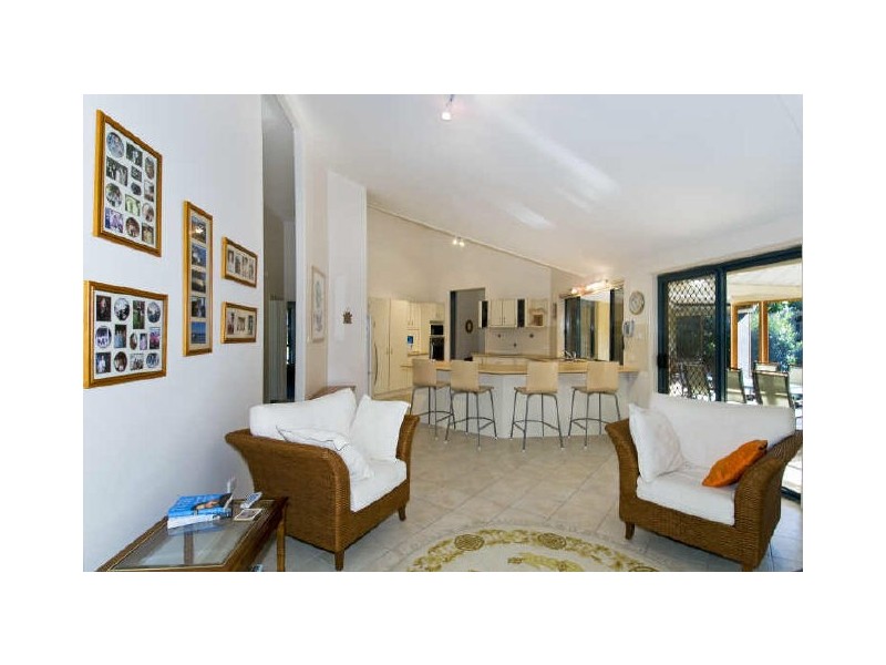 1 Fishermans Way, Lake Cathie NSW 2445