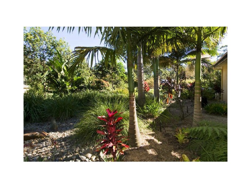 1 Fishermans Way, Lake Cathie NSW 2445