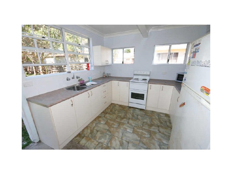 10 Koribah Avenue, Lake Cathie NSW 2445