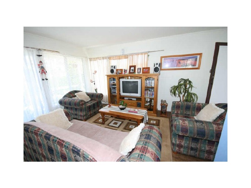 10 Koribah Avenue, Lake Cathie NSW 2445