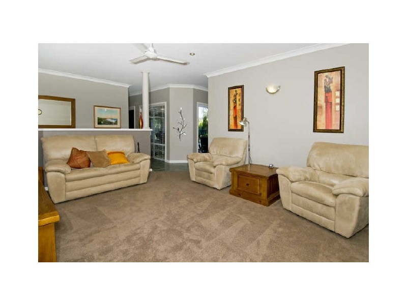 43 Lakeside Way, Lake Cathie NSW 2445