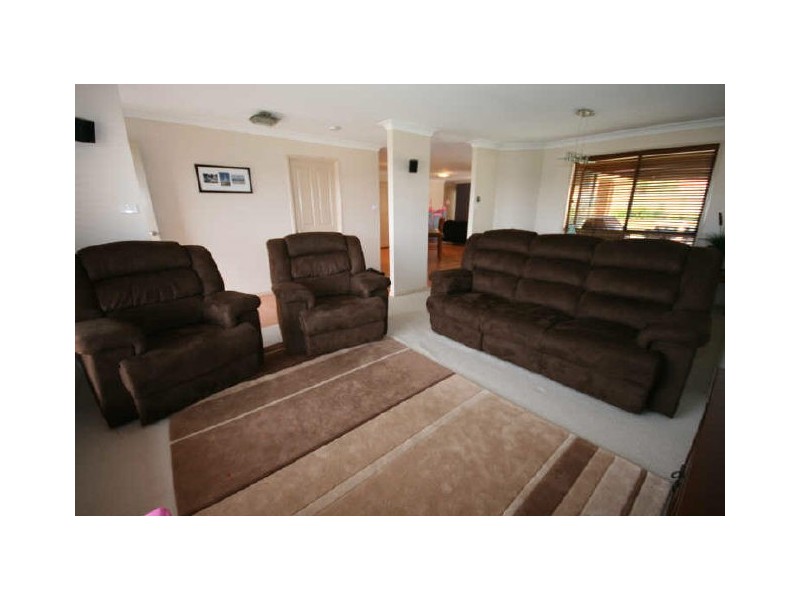 9 Bligh Place, Lake Cathie NSW 2445