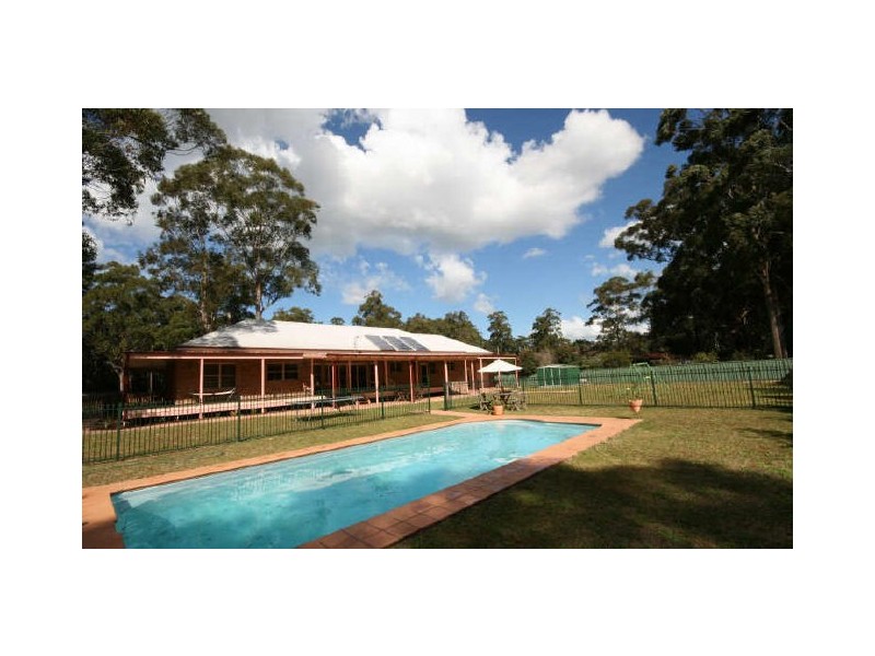 13 Lakeside Way, Lake Cathie NSW 2445