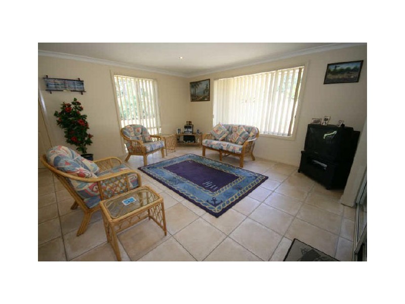 32 Lakeside Way, Lake Cathie NSW 2445