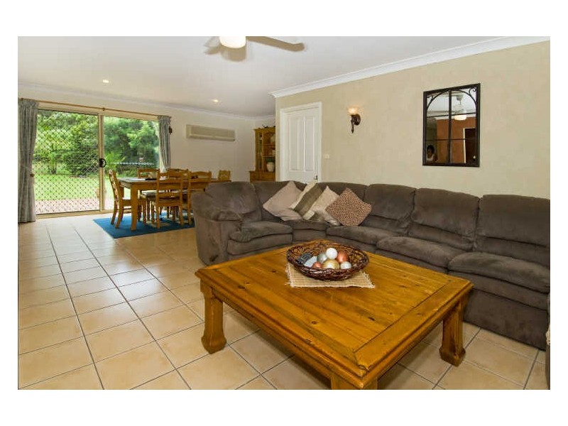 10 Fishermans Way, Lake Cathie NSW 2445