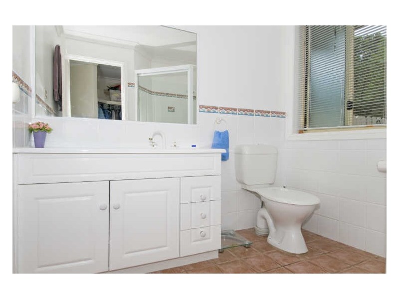 10 Fishermans Way, Lake Cathie NSW 2445