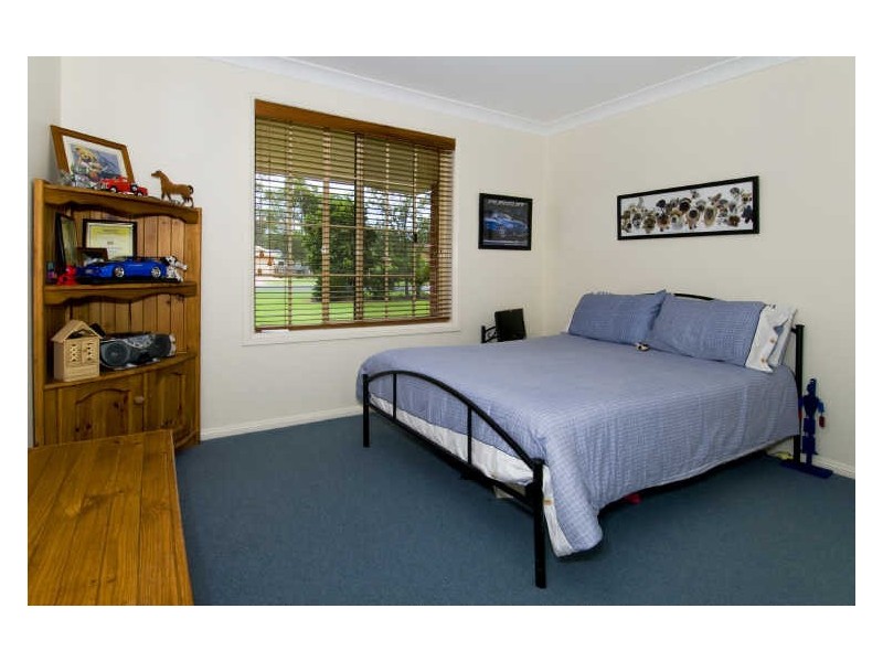 10 Fishermans Way, Lake Cathie NSW 2445