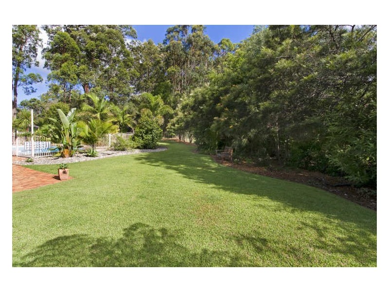 10 Fishermans Way, Lake Cathie NSW 2445