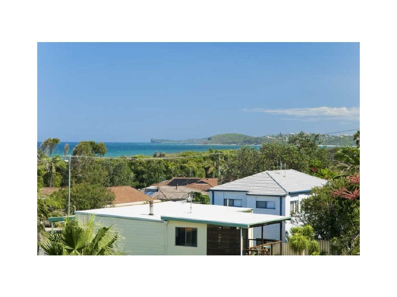 1548 Ocean Drive, Lake Cathie NSW 2445