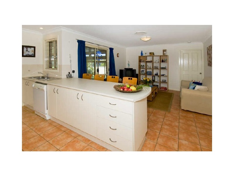 8 Resolution Place, Lake Cathie NSW 2445