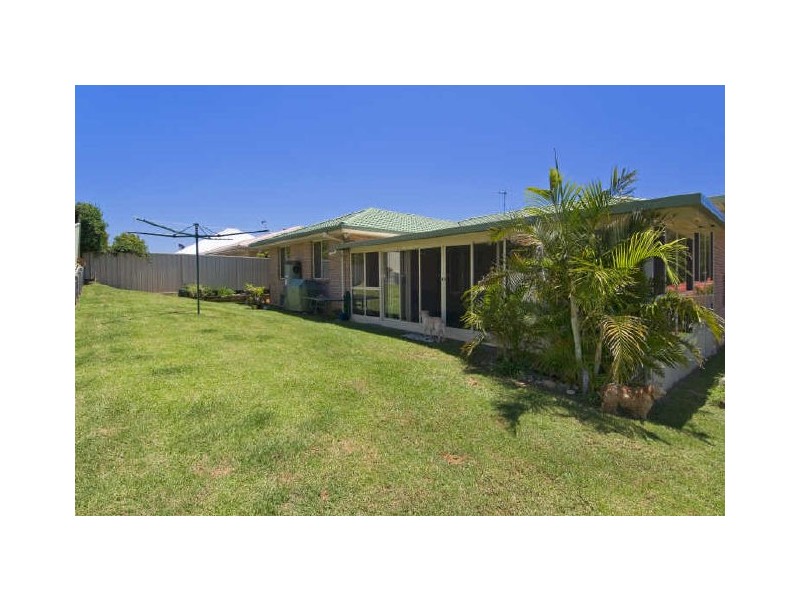 8 Resolution Place, Lake Cathie NSW 2445