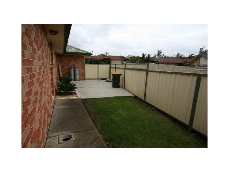 14 Solander Place, Lake Cathie NSW 2445