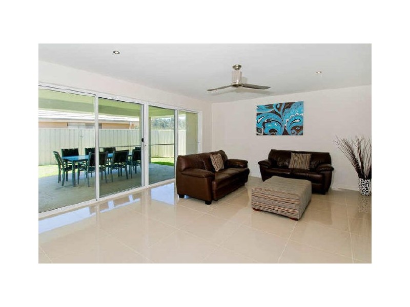 82 Abel Tasman Drive, Lake Cathie NSW 2445