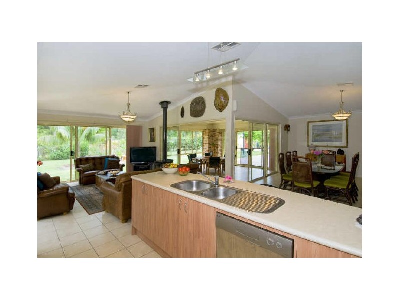 15 Forest Way, Lake Cathie NSW 2445